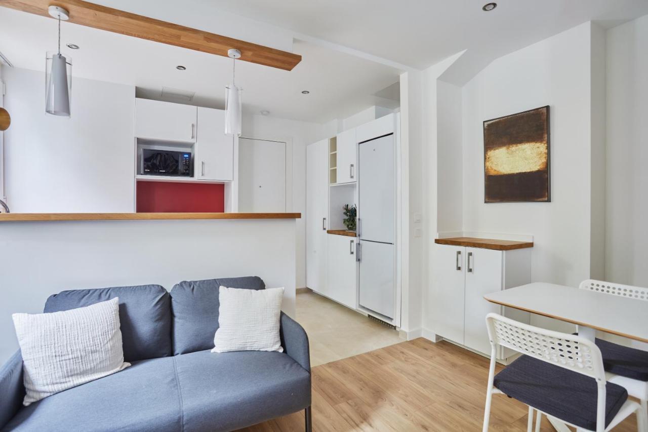 Rent A Room Apartments - Degas Париж Екстериор снимка